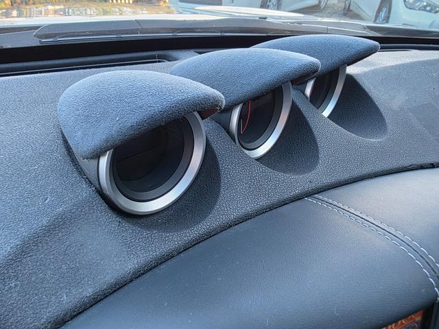 フェアレディＺ バージョンＴ　車検令和８年７月　純正メーカーナビ　ＮＩＳＭＯフェンダーアーチモール　ＨＫＳマフラー　社外キャリパー　パドルシフト（12枚目）