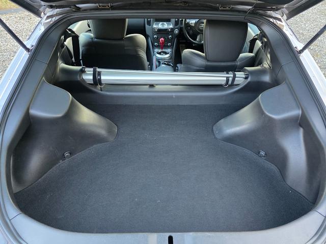 フェアレディＺ バージョンＴ　車検令和８年７月　純正メーカーナビ　ＮＩＳＭＯフェンダーアーチモール　ＨＫＳマフラー　社外キャリパー　パドルシフト（16枚目）