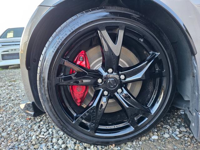 フェアレディＺ バージョンＴ　車検令和８年７月　純正メーカーナビ　ＮＩＳＭＯフェンダーアーチモール　ＨＫＳマフラー　社外キャリパー　パドルシフト（17枚目）