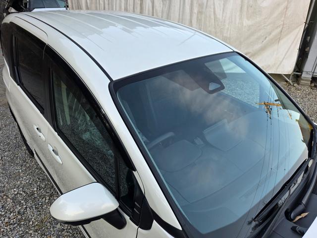 シエンタ ハイブリッドＺ　Ｒ５年　実走行１万キロ台　車検令和９年１１月　純正１０．５インチナビ　Ｂｌｕｅｔｏｏｔｈ　モデリスタエアロ　パーキングサポートブレーキ（9枚目）