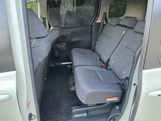 シエンタ ハイブリッドＺ　Ｒ５年　実走行１万キロ台　車検令和９年１１月　純正１０．５インチナビ　Ｂｌｕｅｔｏｏｔｈ　モデリスタエアロ　パーキングサポートブレーキ（15枚目）