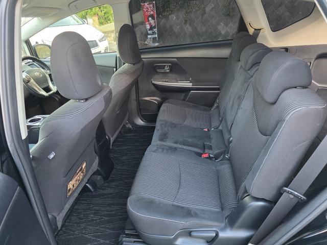 プリウスアルファ Ｓ　後期型　車検令和９年１２月　アルパイン９インチナビ　ＣＤ　ＤＶＤ　地デジＴＶ　Ｂｌｕｅｔｏｏｔｈ　ＥＴＣ　バックカメラ　スマートキー×２（12枚目）