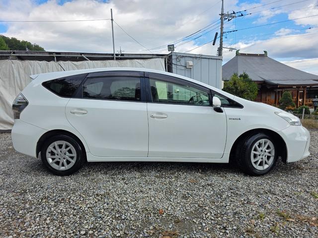 プリウスアルファ Ｓ　車検令和９年４月　純正ＳＤナビ　ＣＤ　ＤＶＤ　地デジＴＶ　Ｂｌｕｅｔｏｏｔｈ　ビルトインＥＴＣ　バックカメラ　スマートキー×２（2枚目）