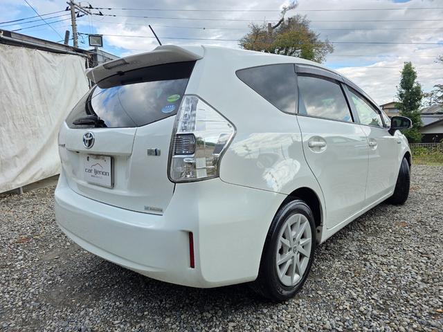 プリウスアルファ Ｓ　車検令和９年４月　純正ＳＤナビ　ＣＤ　ＤＶＤ　地デジＴＶ　Ｂｌｕｅｔｏｏｔｈ　ビルトインＥＴＣ　バックカメラ　スマートキー×２（3枚目）