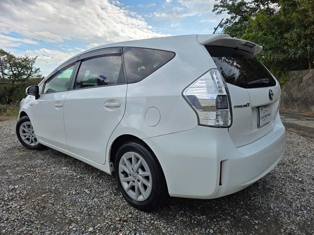 プリウスアルファ Ｓ　車検令和９年４月　純正ＳＤナビ　ＣＤ　ＤＶＤ　地デジＴＶ　Ｂｌｕｅｔｏｏｔｈ　ビルトインＥＴＣ　バックカメラ　スマートキー×２（4枚目）