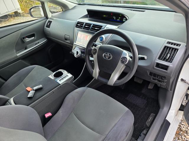 プリウスアルファ Ｓ　車検令和９年４月　純正ＳＤナビ　ＣＤ　ＤＶＤ　地デジＴＶ　Ｂｌｕｅｔｏｏｔｈ　ビルトインＥＴＣ　バックカメラ　スマートキー×２（8枚目）