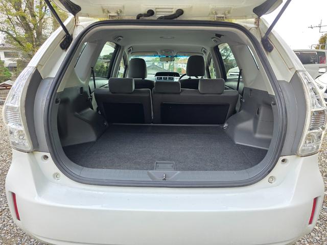 プリウスアルファ Ｓ　車検令和９年４月　純正ＳＤナビ　ＣＤ　ＤＶＤ　地デジＴＶ　Ｂｌｕｅｔｏｏｔｈ　ビルトインＥＴＣ　バックカメラ　スマートキー×２（12枚目）