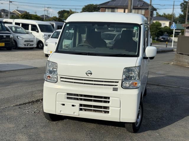 ＮＶ１００クリッパーバン ＤＸ　ＧＬセーフティパッケージ　車検２年間　キーレス　ドライブレコーダー　オーバーヘッドレス　４速ＡＴ　　セフティサポート（2枚目）