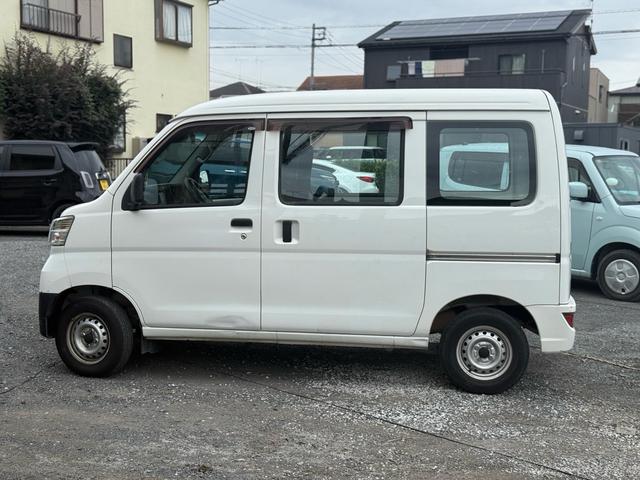 ハイゼットカーゴ スペシャルＳＡＩＩＩ　車検２年間　スマートアシスト　アイドリングストップ　ナビ　バックカメラ（5枚目）
