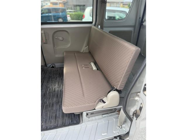 エブリイ ＰＣ　車検８年７月　４ＷＤ　４速ＡＴ　ナビ　ＥＴＣ　ドライブレコーダー　オーバーヘッドレス（12枚目）