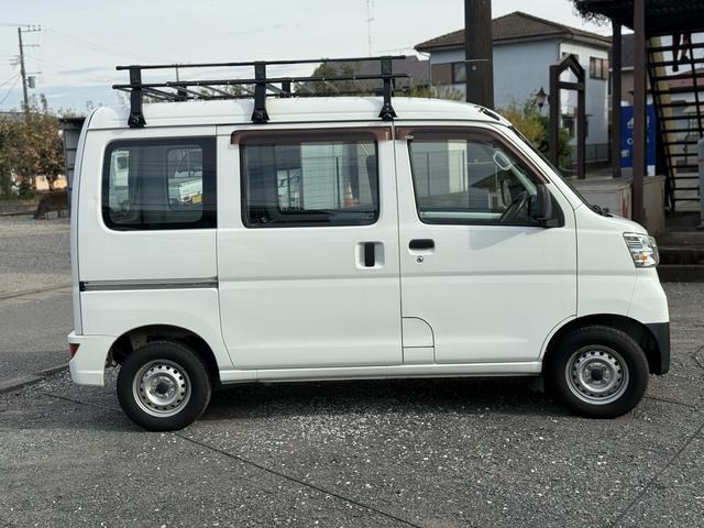 ハイゼットカーゴ スペシャル　車検２年間　アイドリングストップ　ＥＴＣ　キャリア（4枚目）
