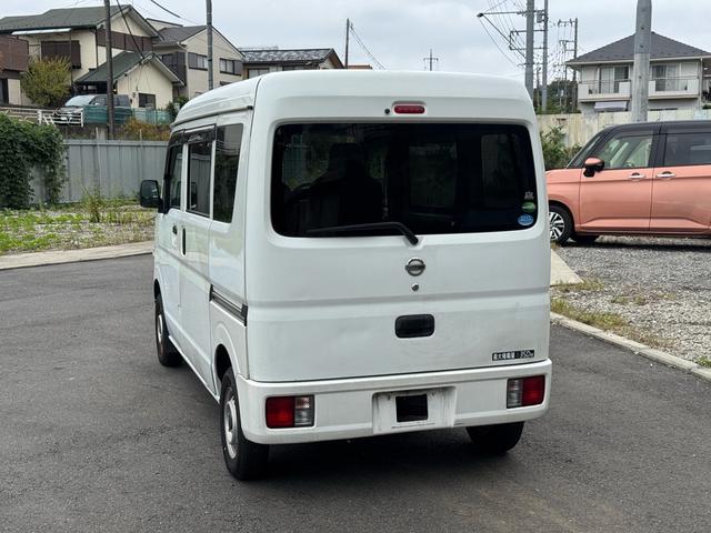 ＮＶ１００クリッパーバン ＤＸ　車検２年間　キーレス　ナビ　ＥＴＣ　ドライブレコーダー　２ｎｄ発進（4枚目）
