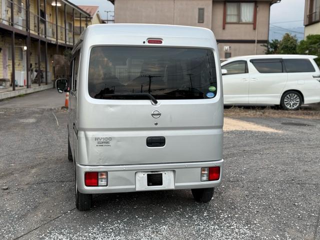 ＮＶ１００クリッパーバン ＤＸ　セーフティパッケージ　車検２年間　４速ＡＴ　セフティサポート　キーレス　オーバーヘッドレス（4枚目）