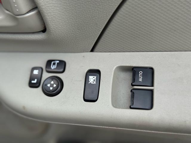 ＮＶ１００クリッパーバン ＤＸ　セーフティパッケージ　車検２年間　４速ＡＴ　セフティサポート　キーレス　オーバーヘッドレス（13枚目）