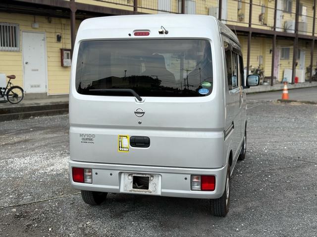 ＮＶ１００クリッパーバン ＤＸ　ＧＬパッケージ　車検２年間　キーレス　バックカメラ　オーバーヘッドレス　２ｎｄ発進（4枚目）