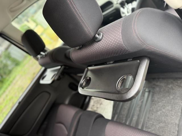 セレナ ハイウェイスター　Ｓ－ハイブリッド　車検２年間　ＥＴＣ　ナビ　バックカメラ　プッシュスタート　ドライブレコーダー　両側パワースライドドア（13枚目）