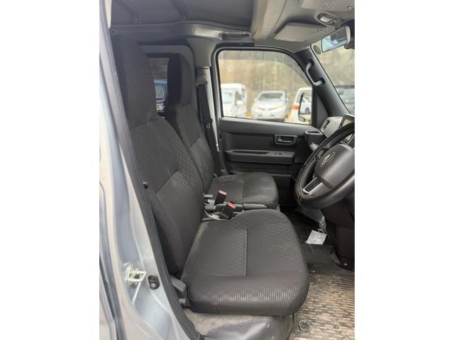 ハイゼットカーゴ ＤＸ　車検２年間　キーレス　スマートアシスト　パーキングセンサー　　バックカメラ　ＥＴＣ　ドライブレコーダー（8枚目）