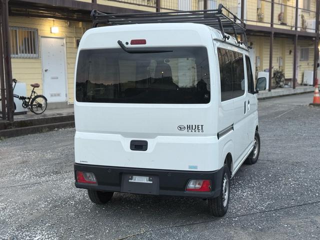 ハイゼットカーゴ ＤＸ　車検２年間　キーレス　スマートアシスト　レーンアシスト　パーキングセンサー　ＥＴＣ（4枚目）