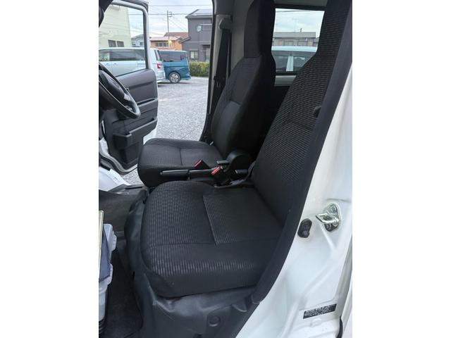 ハイゼットカーゴ ＤＸ　車検２年間　キーレス　スマートアシスト　レーンアシスト　パーキングセンサー　ＥＴＣ（9枚目）