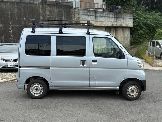ハイゼットカーゴ ＤＸ　車検２年間　キーレス　ＥＴＣ　ナビ　オーバーヘッドレス　アイドリングストップ（6枚目）