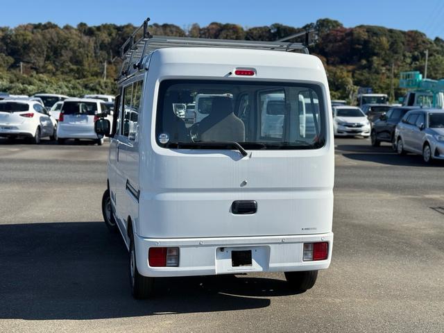 エブリイ ＰＡ　車検２年間　４速ＡＴ　デュアルカメラブレーキサポート　ルーフキャリア　オーバーヘッドレス　バックカメラ（6枚目）