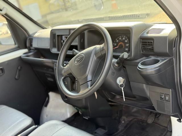 ハイゼットカーゴ スペシャル 車検2年間 アイドリングストップ(7枚目)