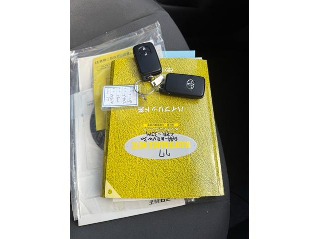 プリウス Ｓ　車検２年間　ナビ　バックカメラ　ＥＴＣ　プッシュスタート（17枚目）