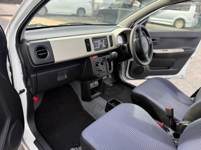 アルト Ｌ　車検２年間　キーレス　シートヒーター　デュアルセンサーブレーキサポート（8枚目）