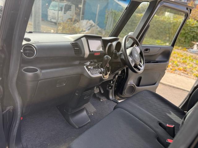 Ｎ－ＢＯＸ Ｇ　ＳＳパッケージ　車検２年間　プッシュスタート　ナビ　ＥＴＣ　両側電動パワースライドドア（8枚目）