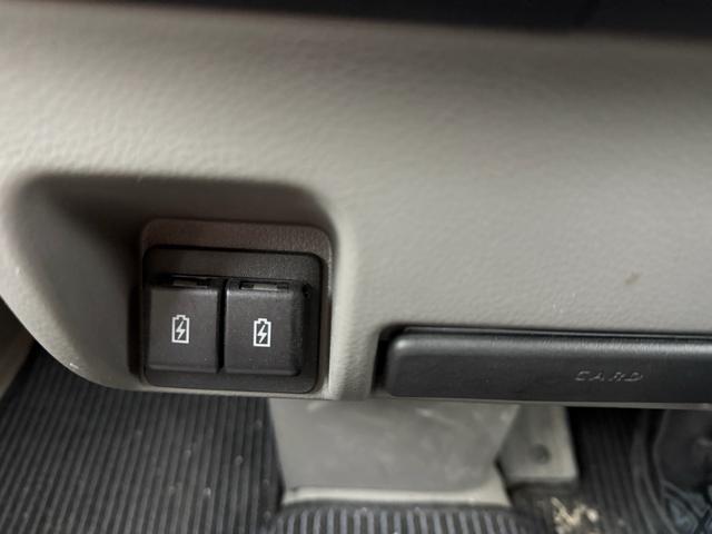 ＮＶ１００クリッパーバン ＤＸ　ＧＬセーフティパッケージ　車検２年間　４速ＡＴ　セフティサポート　キーレス　ナビ　バックカメラ　ＥＴＣ　オーバーヘッドレス（17枚目）