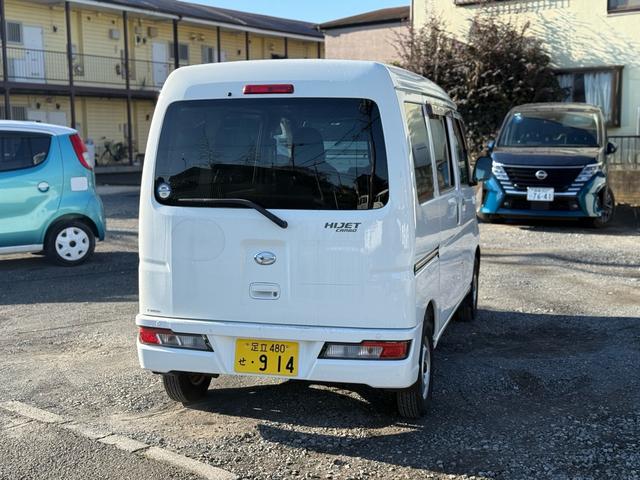 ハイゼットカーゴ ＤＸ　ＳＡＩＩＩ　車検９年３月　キーレス　スマートアシスト　ＥＴＣ　オーバーヘッドレス（4枚目）