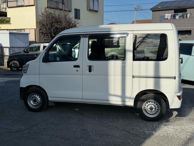 ハイゼットカーゴ ＤＸ　車検２年間　スマートアシスト　キーレス　ドライブレコーダー　ナビ　バックカメラ（5枚目）