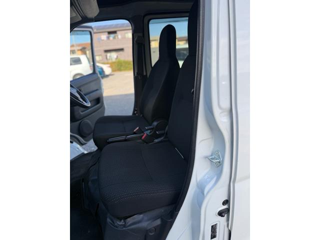 ハイゼットカーゴ ＤＸ　車検２年間　スマートアシスト　キーレス　ドライブレコーダー　ナビ　バックカメラ（9枚目）