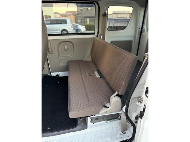 エブリイ PCリミテッド 車検2年間 4速AT キーレス ナビ バックカメラ ETC セフティサポート(12枚目)