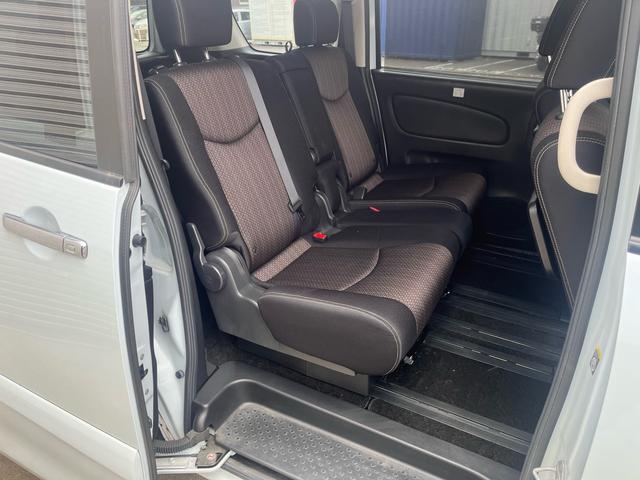 セレナ ハイウェイスターS-HVアドバンスドセーフティパック(9枚目)