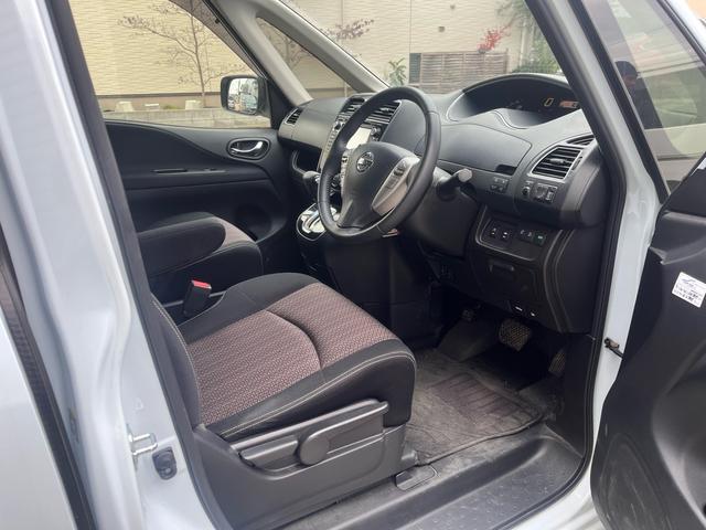 セレナ ハイウェイスターS-HVアドバンスドセーフティパック(10枚目)