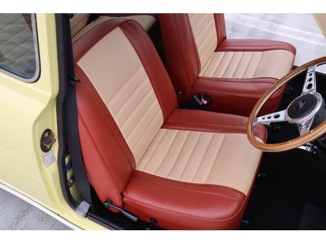 MINI 1.3 Mk1(マーク1)仕様 10インチホイール センターメーター ルーフキャリア モトリタステア フェンダーミラー センターマフラー(13枚目)