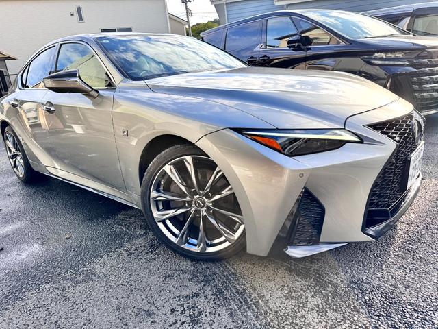 ＩＳ ＩＳ３５０　Ｆスポーツ　３眼ＬＥＤヘッドライト　アップルカープレイ　白革シート　純正オプションＬＳＤ（2枚目）