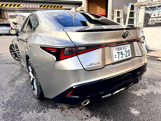 ＩＳ ＩＳ３５０　Ｆスポーツ　３眼ＬＥＤヘッドライト　アップルカープレイ　白革シート　純正オプションＬＳＤ（5枚目）