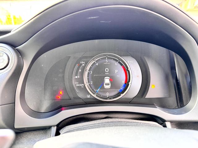 ＩＳ ＩＳ３５０　Ｆスポーツ　３眼ＬＥＤヘッドライト　アップルカープレイ　白革シート　純正オプションＬＳＤ（9枚目）