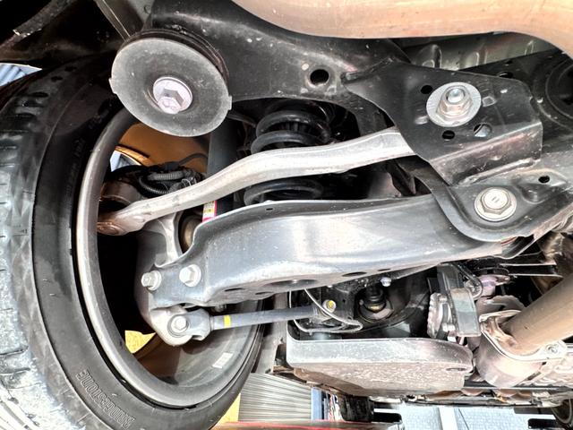 ＩＳ ＩＳ３５０　Ｆスポーツ　３眼ＬＥＤヘッドライト　アップルカープレイ　白革シート　純正オプションＬＳＤ（16枚目）