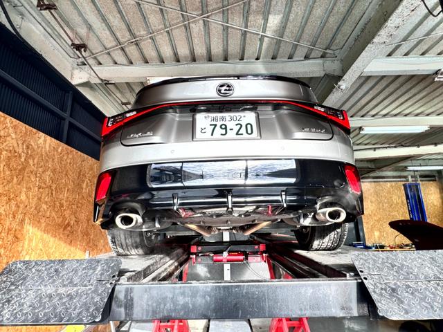 ＩＳ ＩＳ３５０　Ｆスポーツ　３眼ＬＥＤヘッドライト　アップルカープレイ　白革シート　純正オプションＬＳＤ（17枚目）