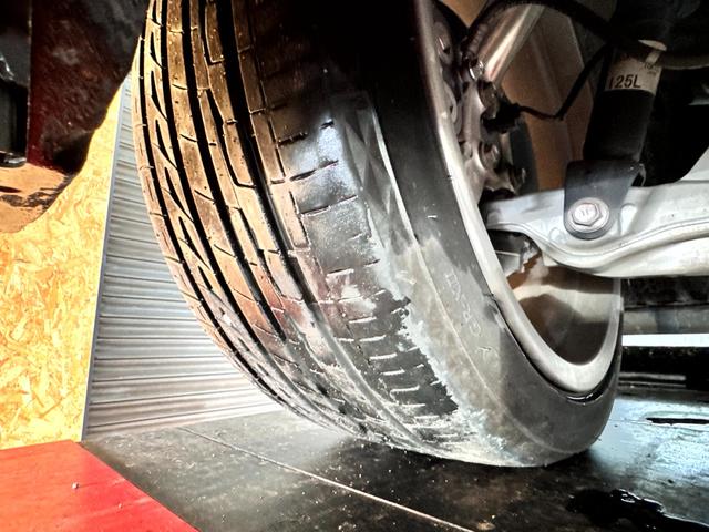 ＩＳ ＩＳ３５０　Ｆスポーツ　３眼ＬＥＤヘッドライト　アップルカープレイ　白革シート　純正オプションＬＳＤ（31枚目）