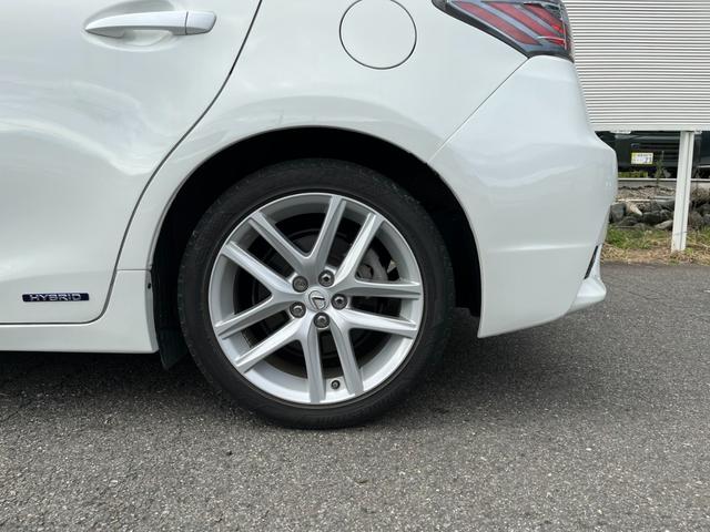 CT CT200h レクサス・純正ナビ・TV・ETC・レーダークルーズ・パドルシフト・LEDヘッドライト・レザーシート・パワーシートヒーター・コーナーセンサー(13枚目)