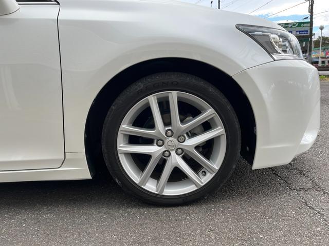 CT CT200h レクサス・純正ナビ・TV・ETC・レーダークルーズ・パドルシフト・LEDヘッドライト・レザーシート・パワーシートヒーター・コーナーセンサー(14枚目)