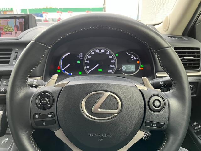 CT CT200h レクサス・純正ナビ・TV・ETC・レーダークルーズ・パドルシフト・LEDヘッドライト・レザーシート・パワーシートヒーター・コーナーセンサー(21枚目)