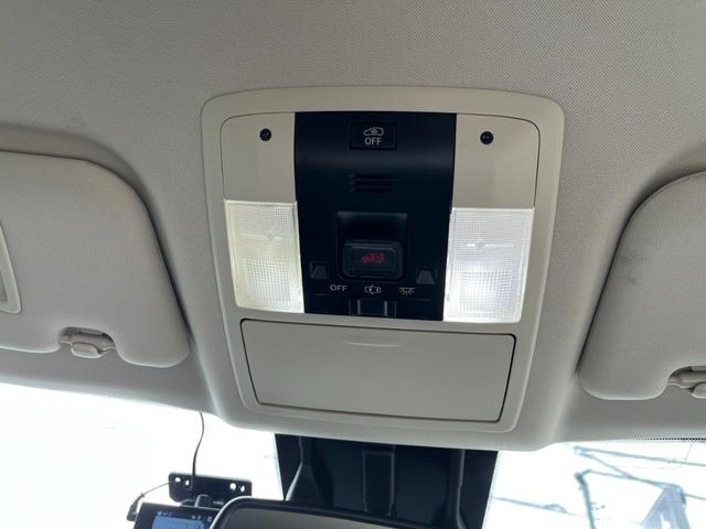 CT CT200h レクサス・純正ナビ・TV・ETC・レーダークルーズ・パドルシフト・LEDヘッドライト・レザーシート・パワーシートヒーター・コーナーセンサー(27枚目)