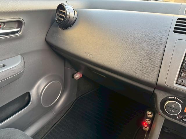 スイフト スポーツ　／５速マニュアル／ナビ／ワンセグＴＶ／社外サスペンション／社外マフラー／ゼロチャンバー／社外アルミホイール／サブウーファー／ＭＯＭＯステ／ドライブレコーダー前後／ＥＴＣ／（30枚目）