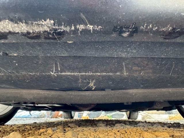 スイフト スポーツ　／５速マニュアル／ナビ／ワンセグＴＶ／社外サスペンション／社外マフラー／ゼロチャンバー／社外アルミホイール／サブウーファー／ＭＯＭＯステ／ドライブレコーダー前後／ＥＴＣ／（43枚目）