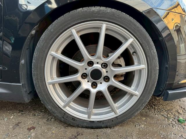 スイフト スポーツ　／５速マニュアル／ナビ／ワンセグＴＶ／社外サスペンション／社外マフラー／ゼロチャンバー／社外アルミホイール／サブウーファー／ＭＯＭＯステ／ドライブレコーダー前後／ＥＴＣ／（45枚目）